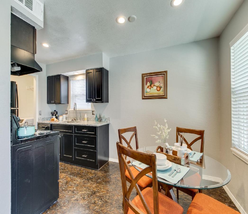 Evie'S Campus-Close 2 Bedroom Luxury Oklahoma City Exterior foto