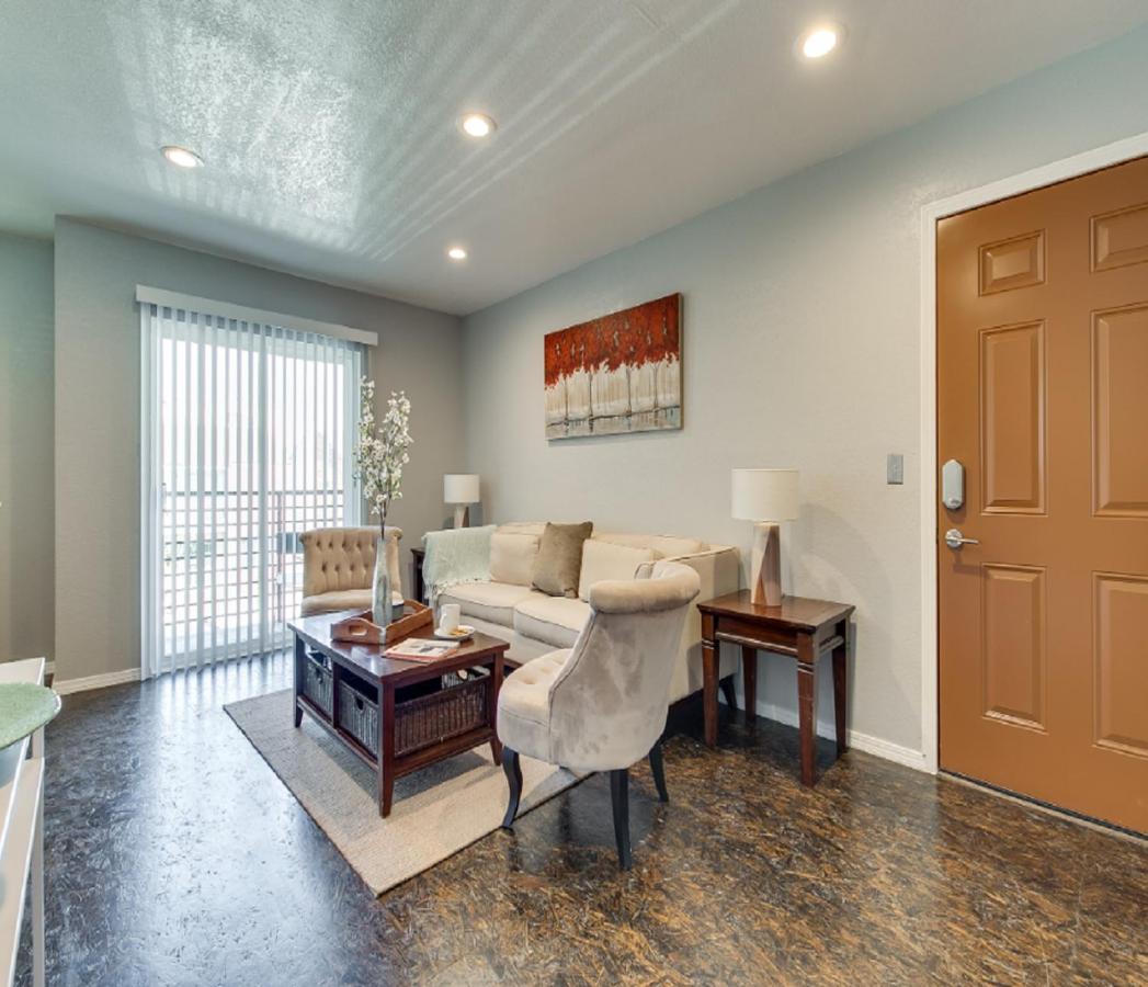 Evie'S Campus-Close 2 Bedroom Luxury Oklahoma City Exterior foto