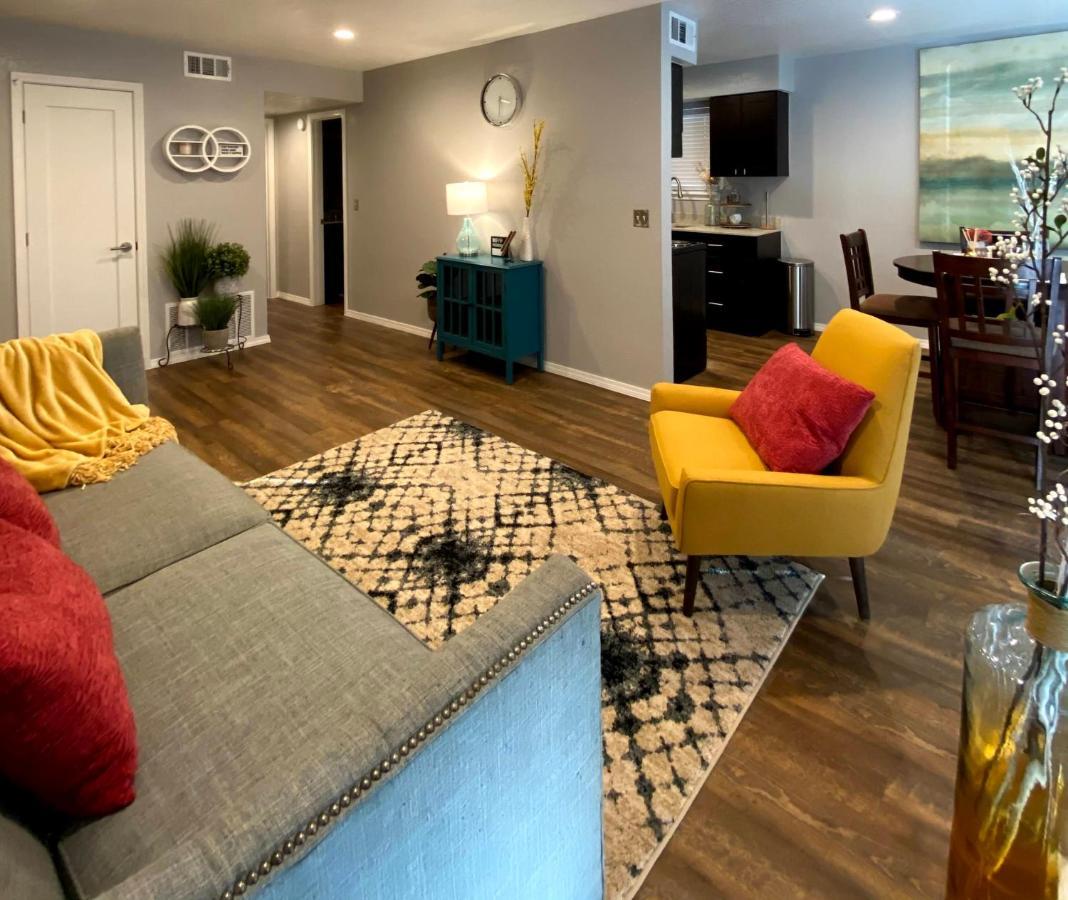 Evie'S Campus-Close 2 Bedroom Luxury Oklahoma City Exterior foto