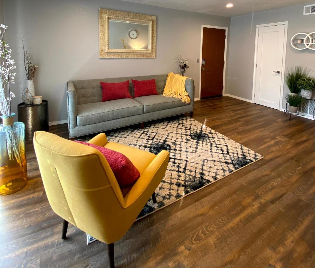 Evie'S Campus-Close 2 Bedroom Luxury Oklahoma City Exterior foto