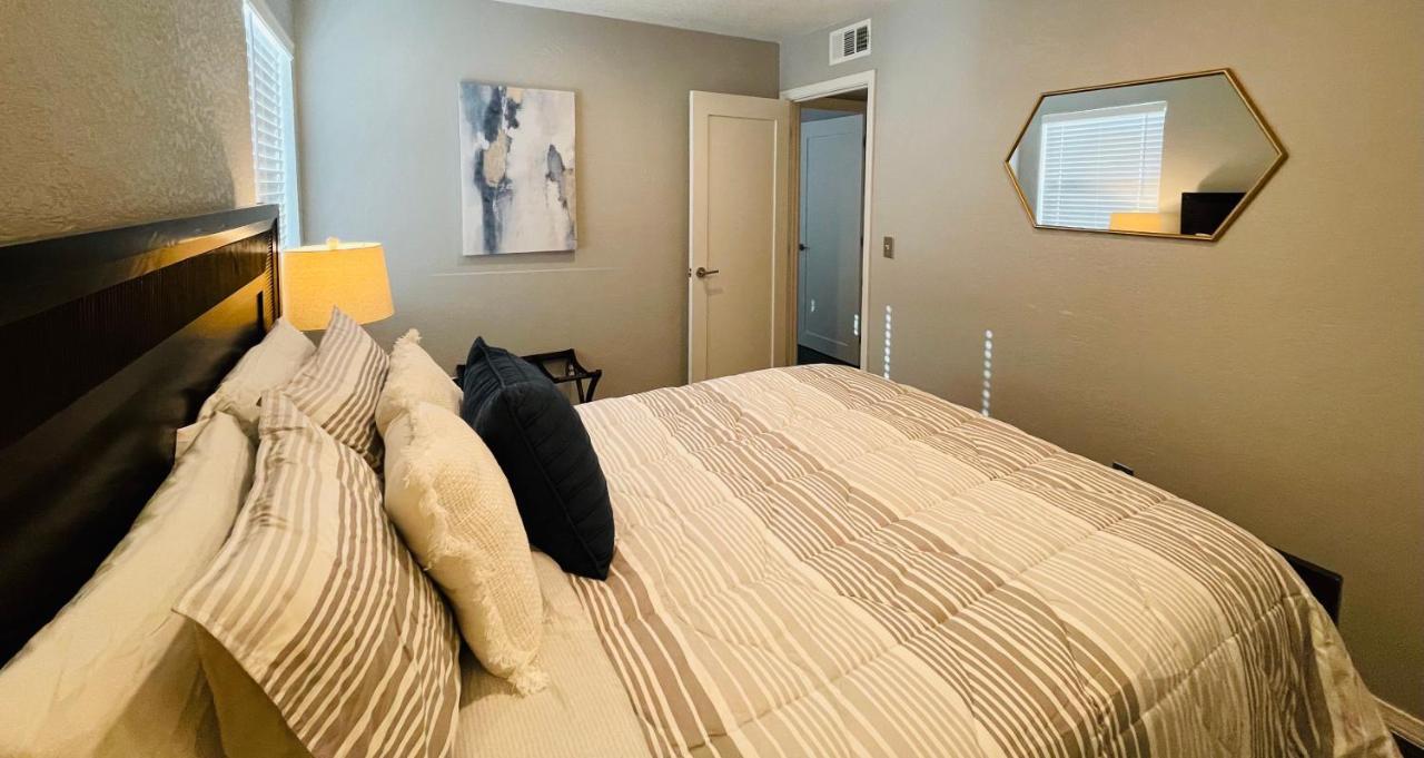 Evie'S Campus-Close 2 Bedroom Luxury Oklahoma City Exterior foto