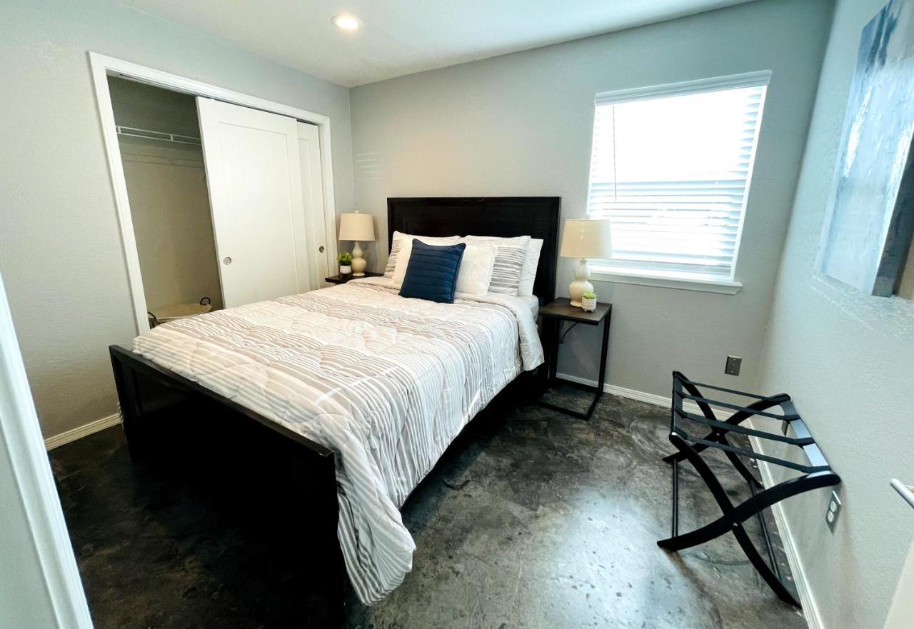 Evie'S Campus-Close 2 Bedroom Luxury Oklahoma City Exterior foto