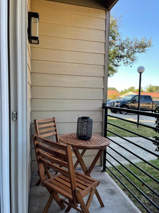 Evie'S Campus-Close 2 Bedroom Luxury Oklahoma City Exterior foto